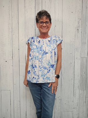 FLUTTER SLEEVE FLORAL PRINT TOP