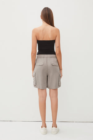 TENCEL DRAWSTRING CARGO BERMUDA SHORTS