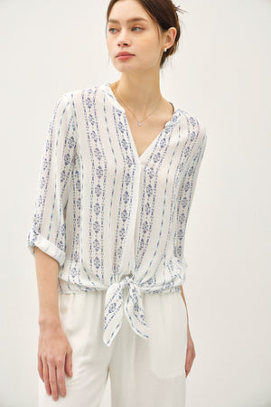 Printed 3/4 Sleeve Front Tie Blouse